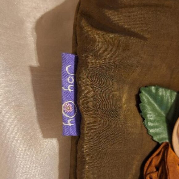 Joy Oy Drawstring Bag with Rosettes - Picture 4 of 4